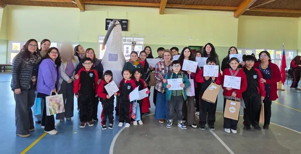 Estudiantes de Escuela Rural La Chamiza aprenden sobre aves nativas a través del juego Cachañando